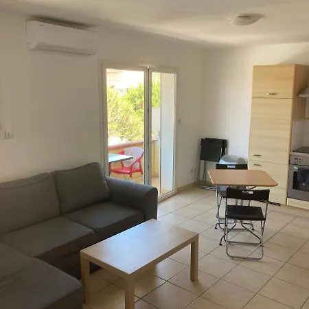 Appartamento T2 Climatisé A 20 Mètres De La Plage *